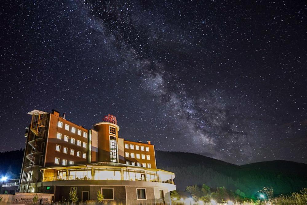 Black Forest Hotel Savsat Экстерьер фото